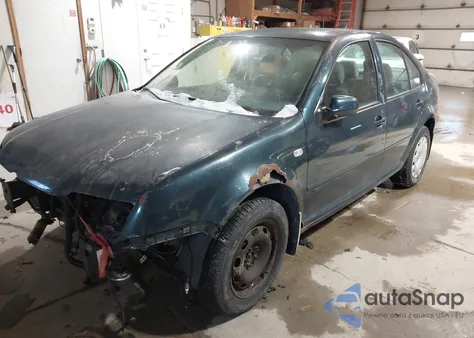 2001 Volkswagen Jetta из США, поврежденный, VIN 2VWSP69M51M178060